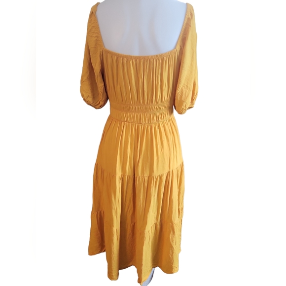 Ladies dress - Picture 2 of 4